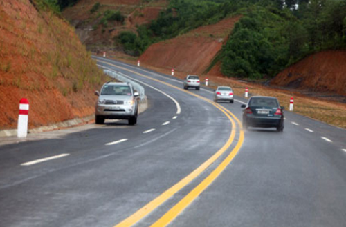  Những kỷ lục chưa biết trên tuyến cao tốc dài nhất Việt Nam